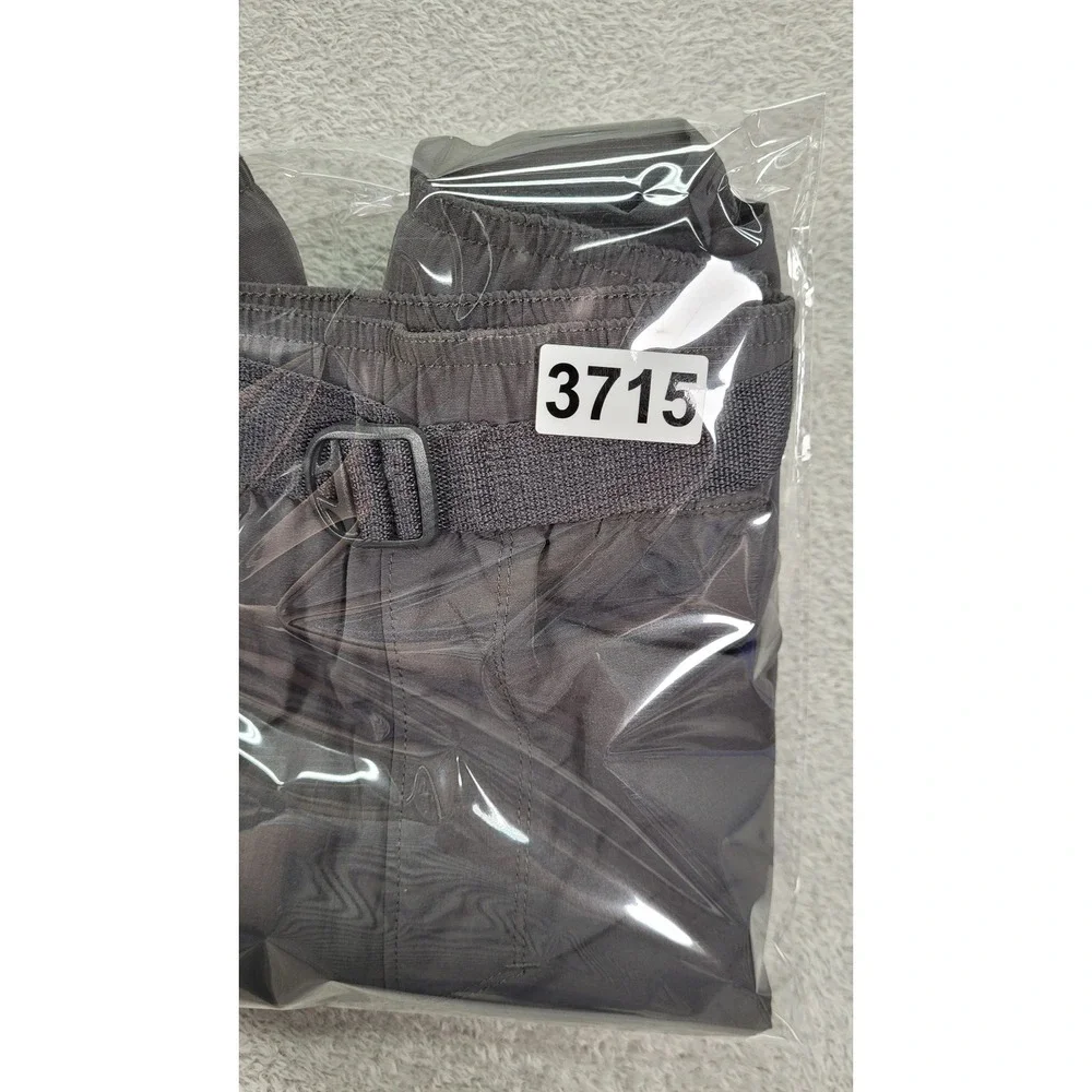 The North Face Mens FlashDry Belted Hiking Shorts Dark Gray Athletic Size Medium